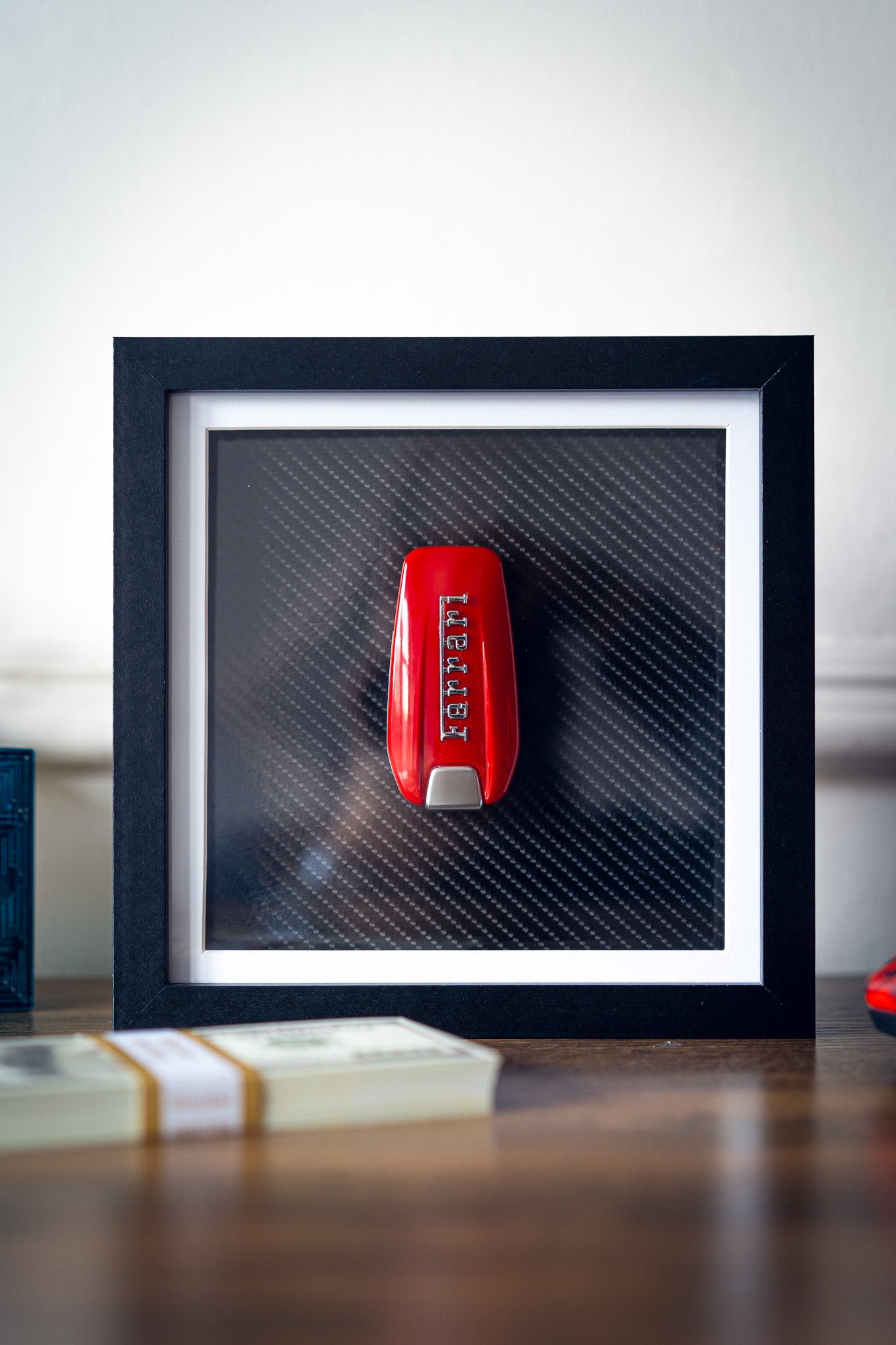 'Carbon Luxury' - Ferrari (Slim Frame) Carta Verde