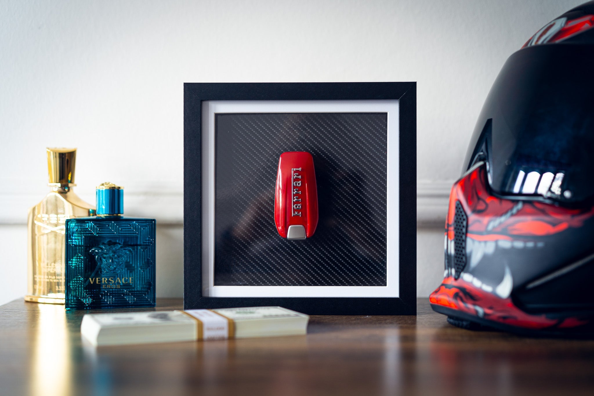 'Carbon Luxury' - Ferrari (Slim Frame) Carta Verde