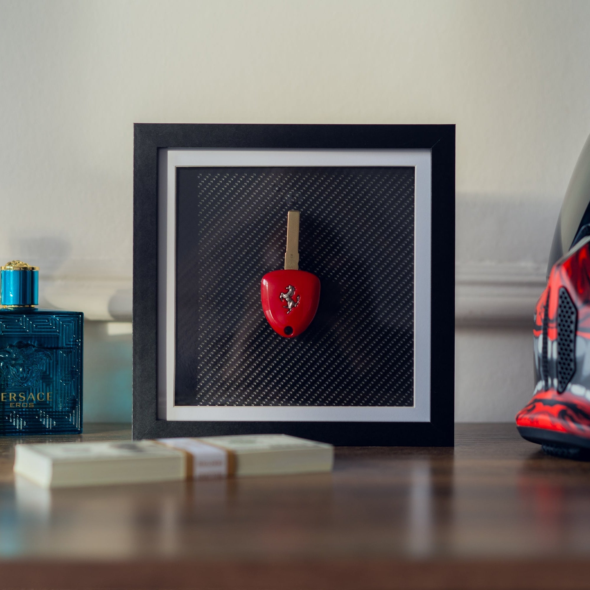 'Carbon Luxury' - Ferrari (Slim Frame) Carta Verde