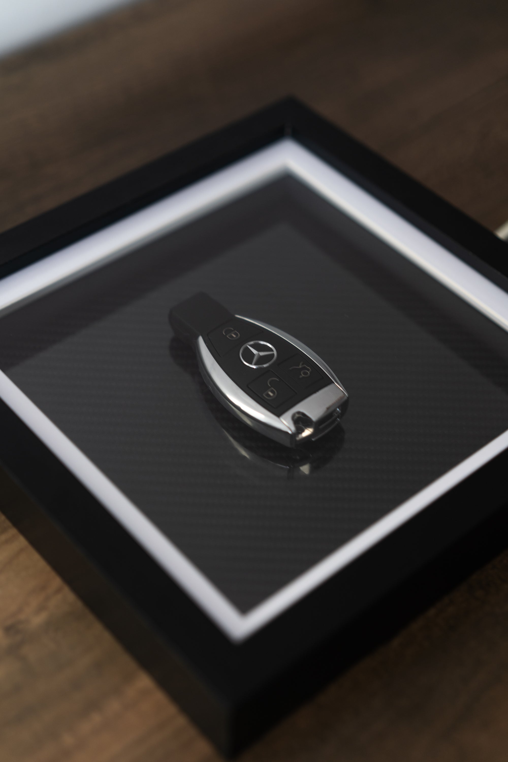 'Carbon Luxury' - Mercedes (Slim Frame) Carta Verde