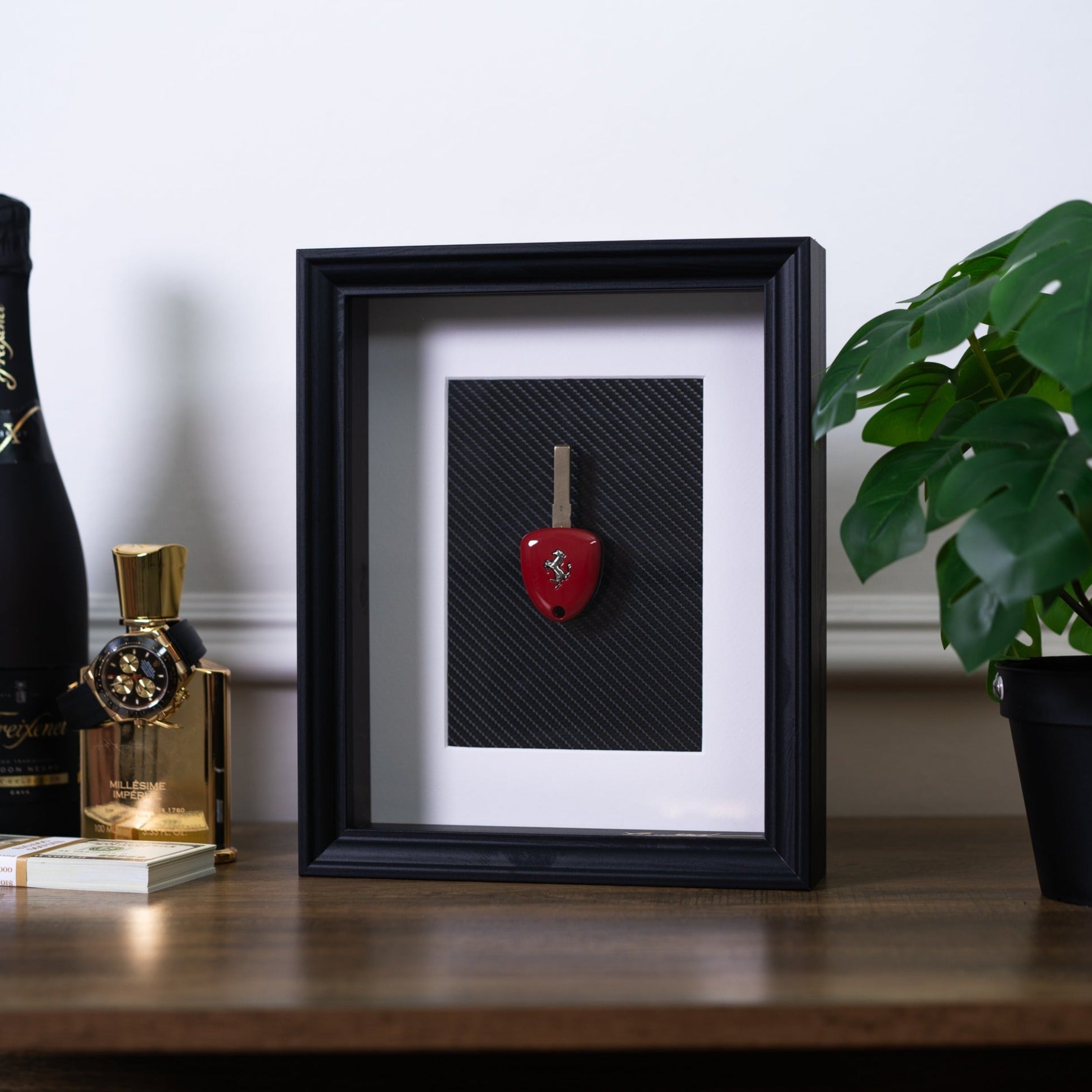 'Carbon Luxury' - Ferrari Carta Verde