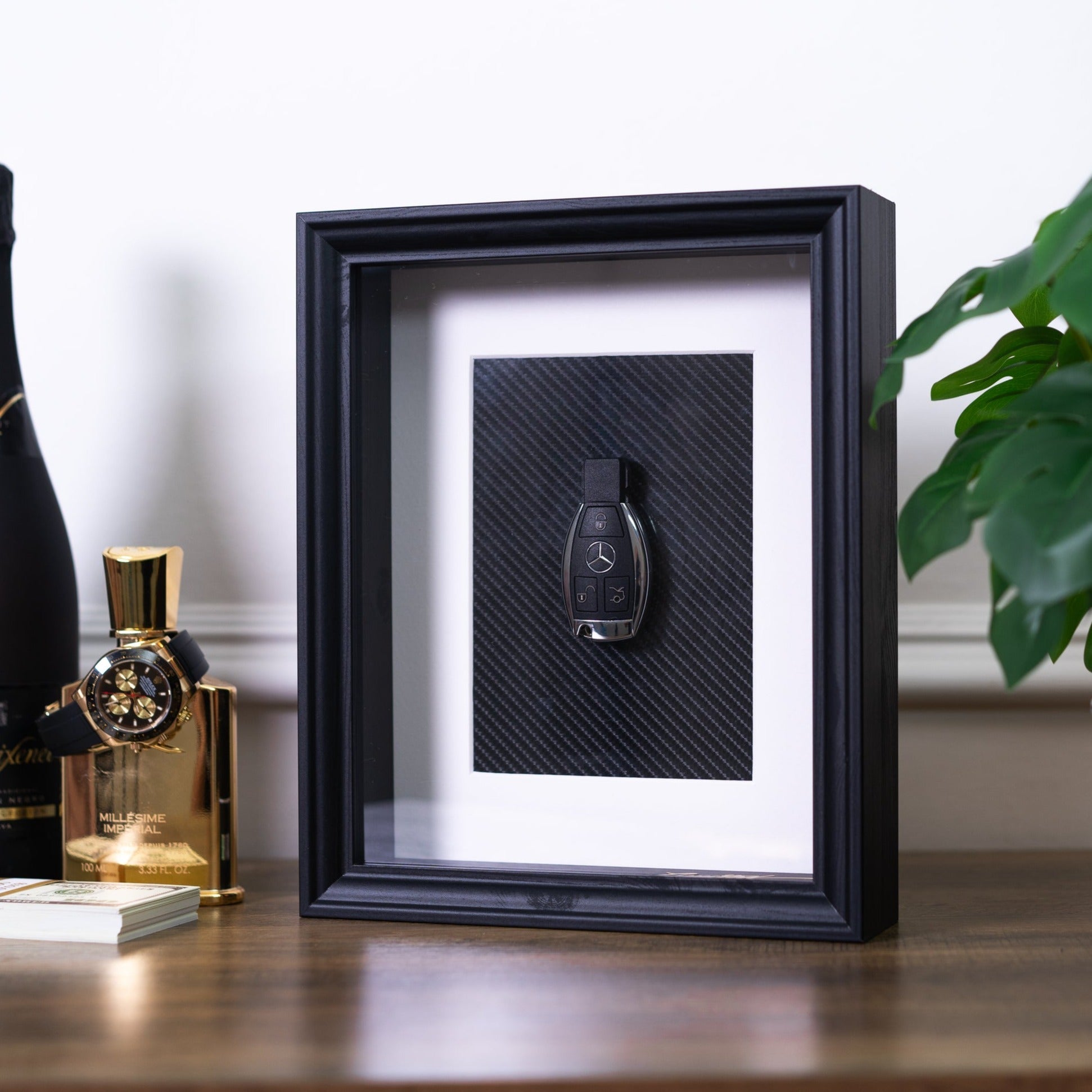 'Carbon Luxury' - Mercedes Carta Verde