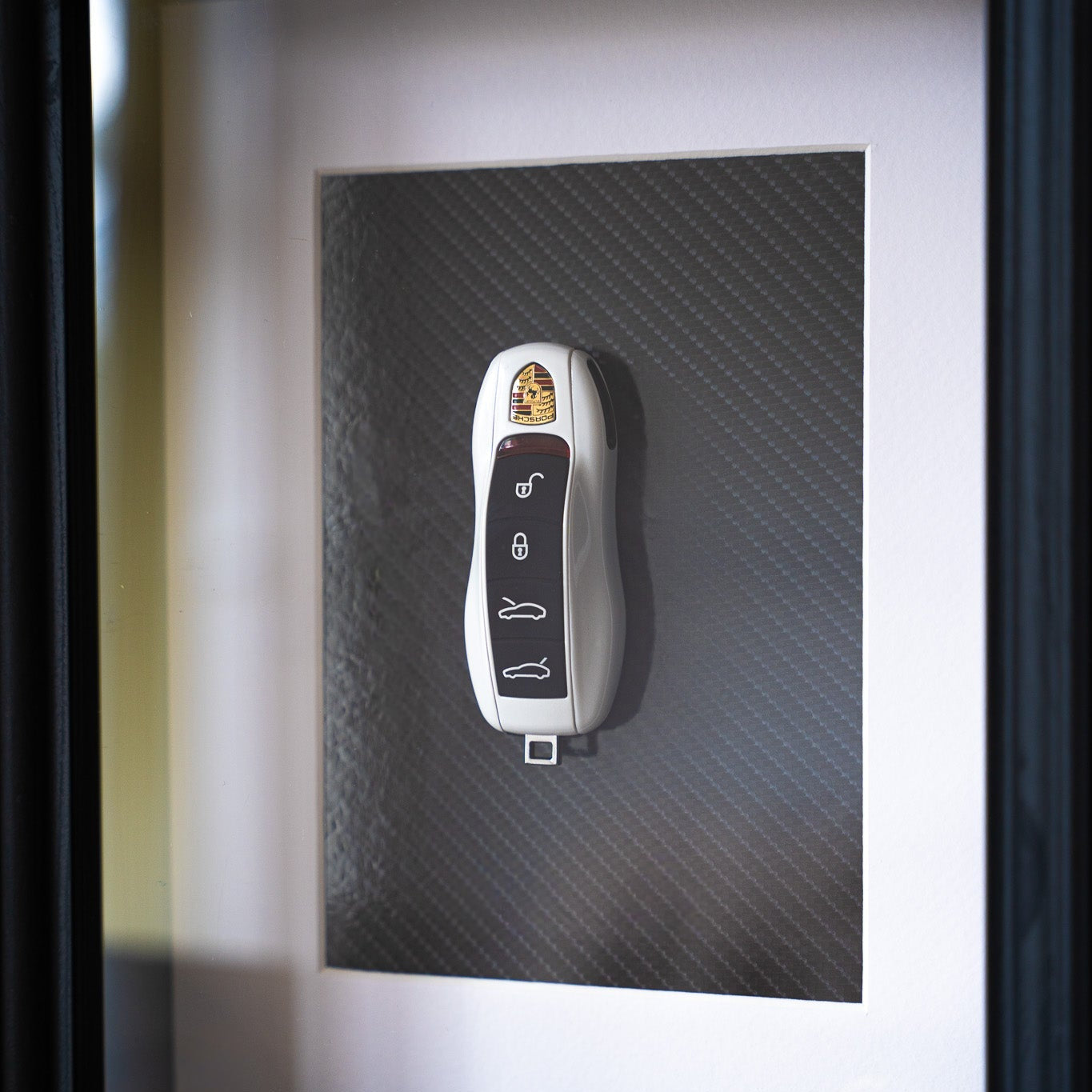 'Carbon Luxury' - Porsche (White) Carta Verde