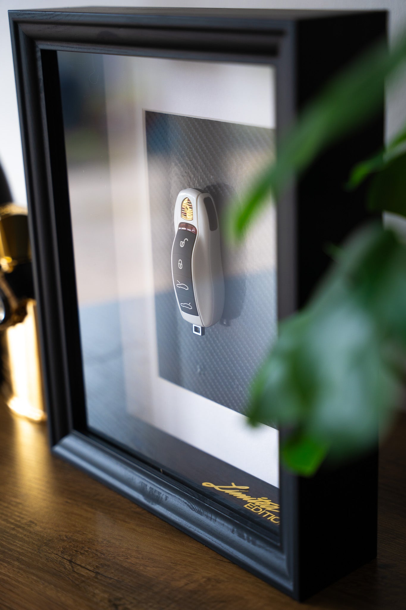 'Carbon Luxury' - Porsche (White) Carta Verde