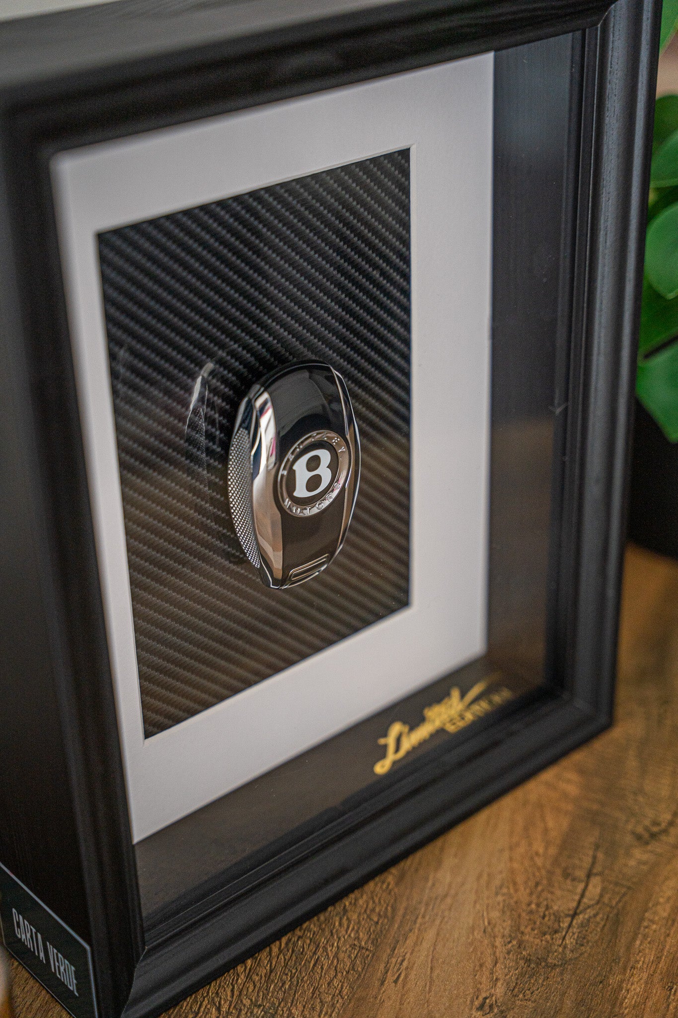 'Carbon Luxury' - Bentley (NEW) Carta Verde