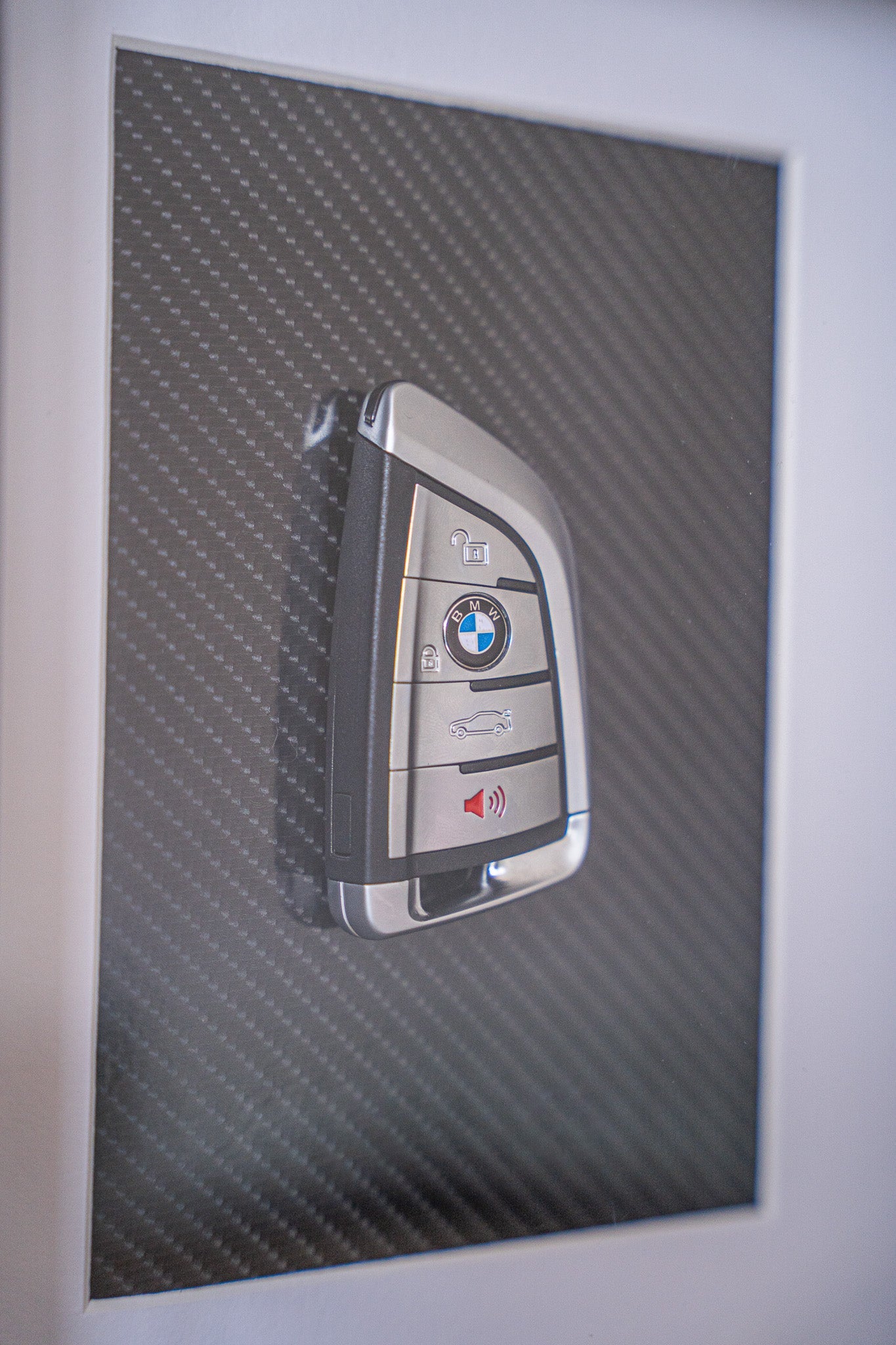 'Carbon Luxury' - BMW Carta Verde