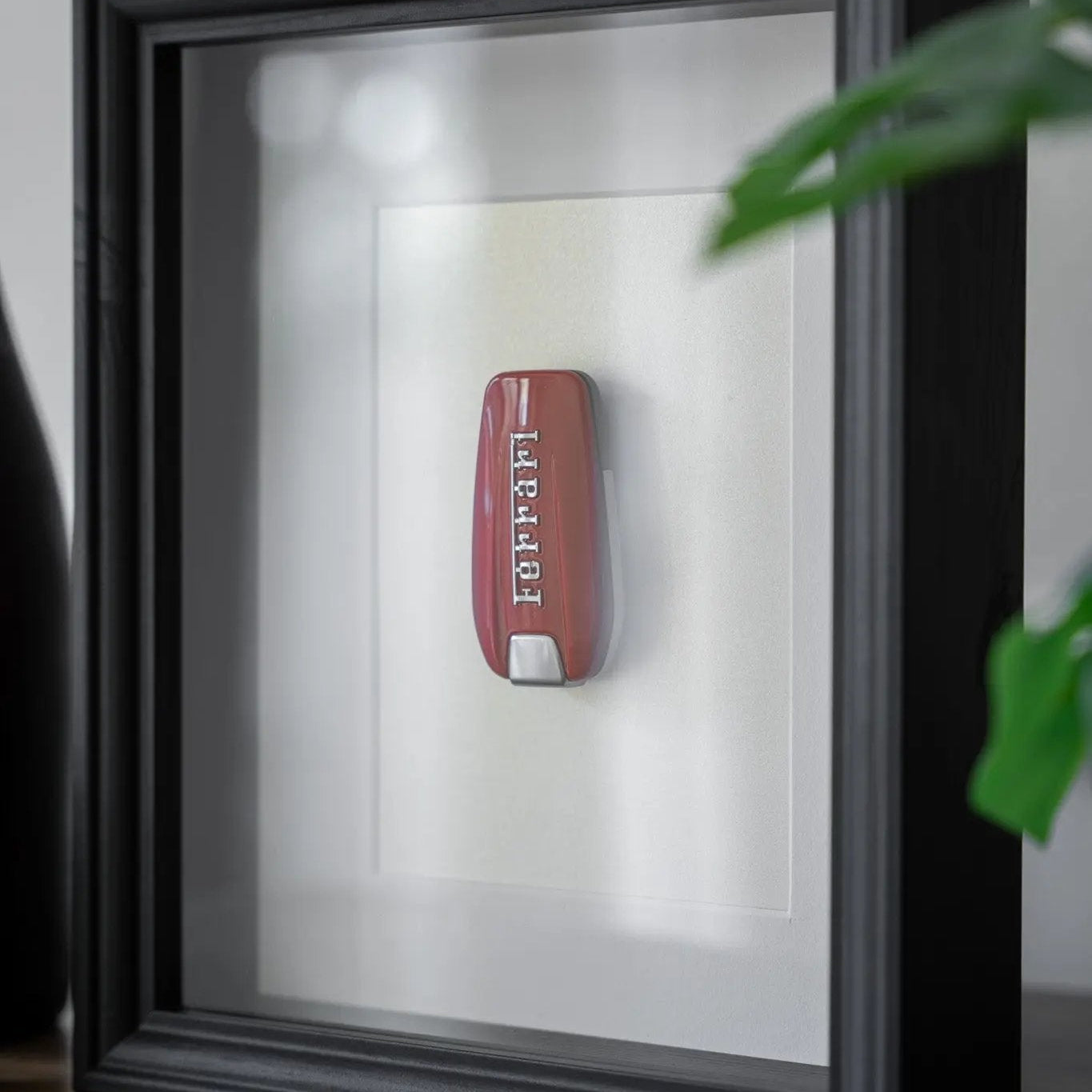 'Carbon Luxury' - Ferrari Carta Verde