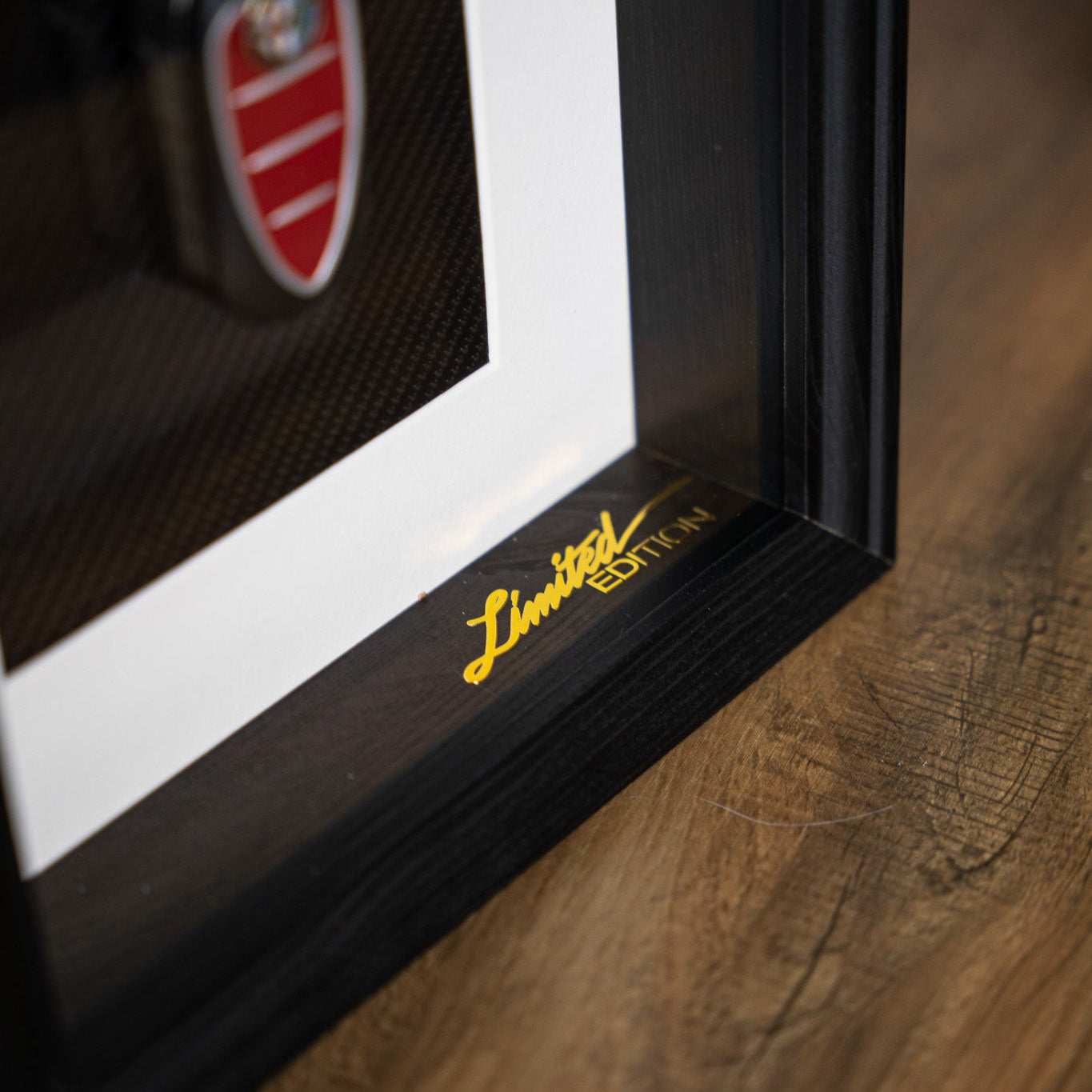 'Carbon Luxury' - Alfa Romeo Carta Verde