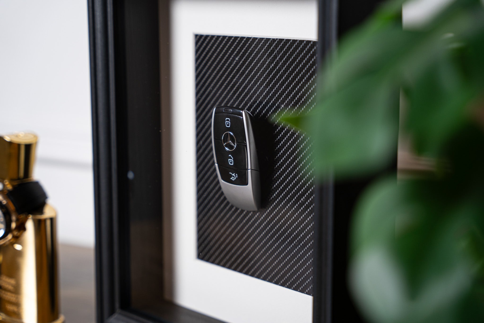 'Carbon Luxury' - Mercedes (NEW) Carta Verde