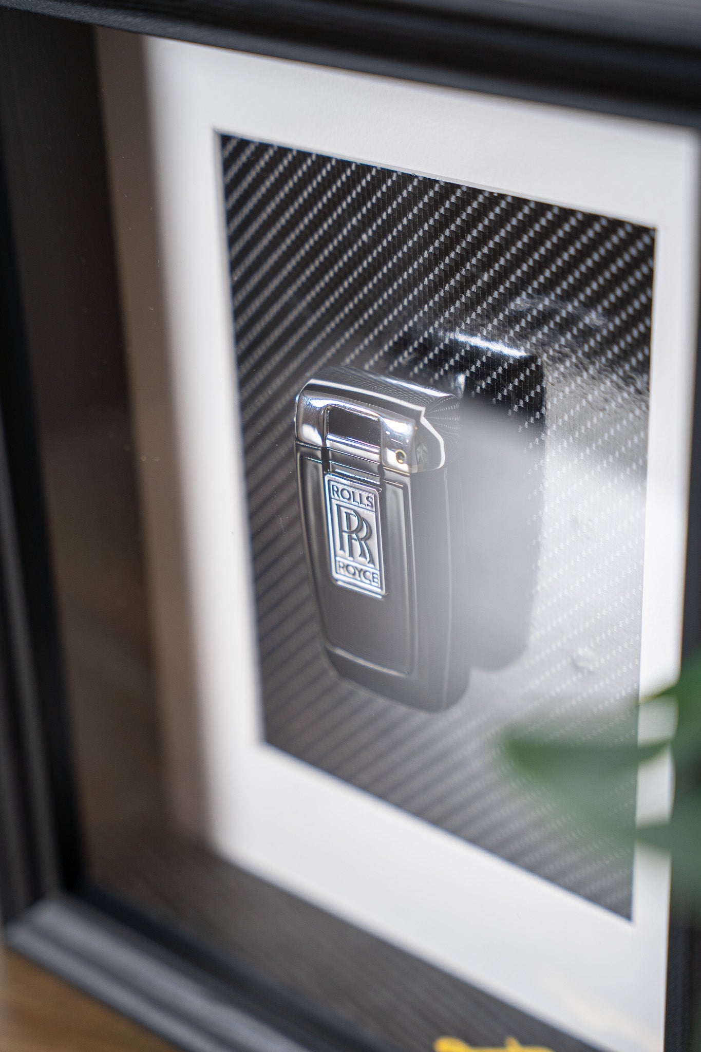 'Carbon Luxury' - Rolls Royce Carta Verde