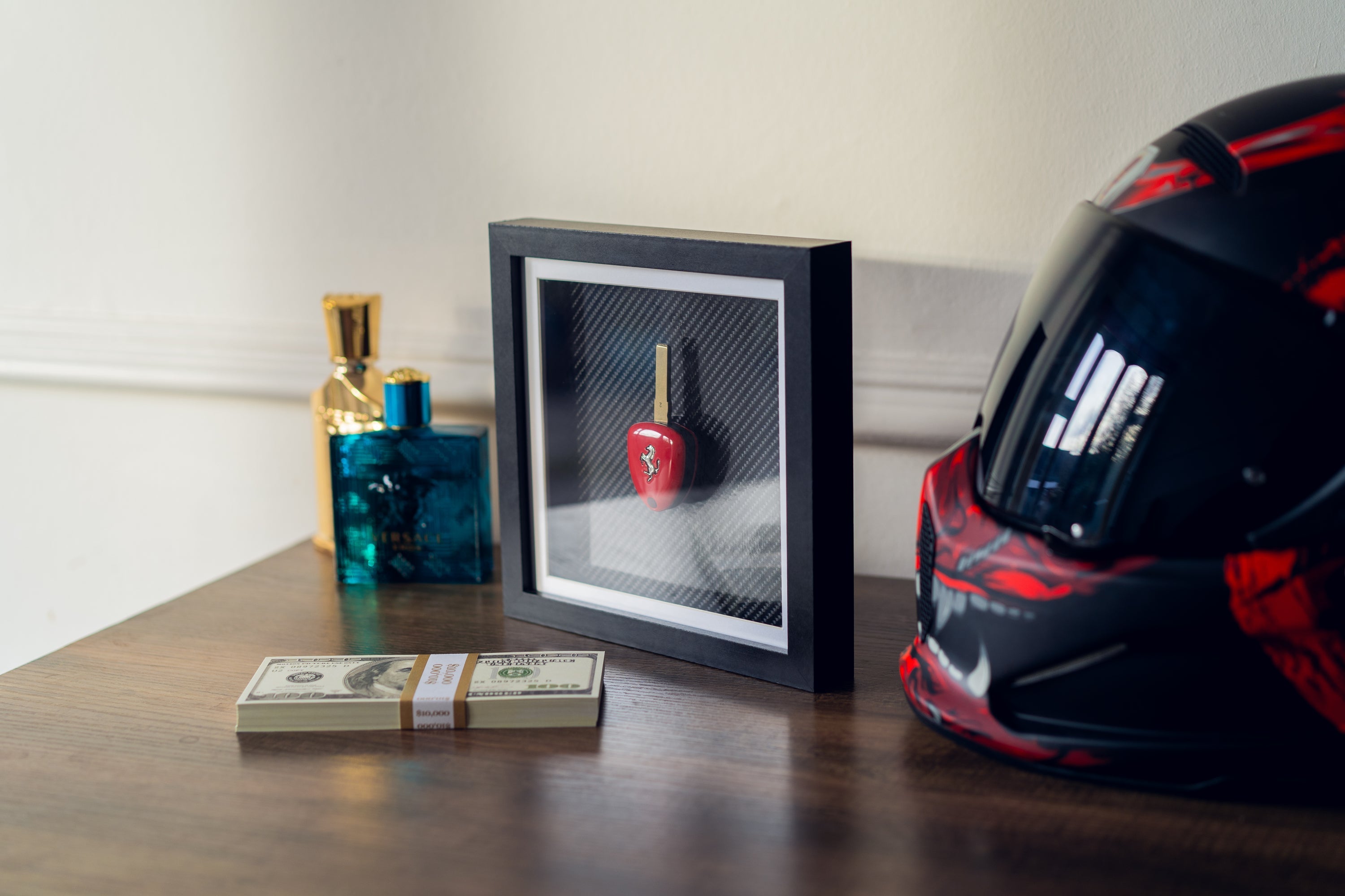 'Carbon Luxury' - Ferrari (Slim Frame) Carta Verde