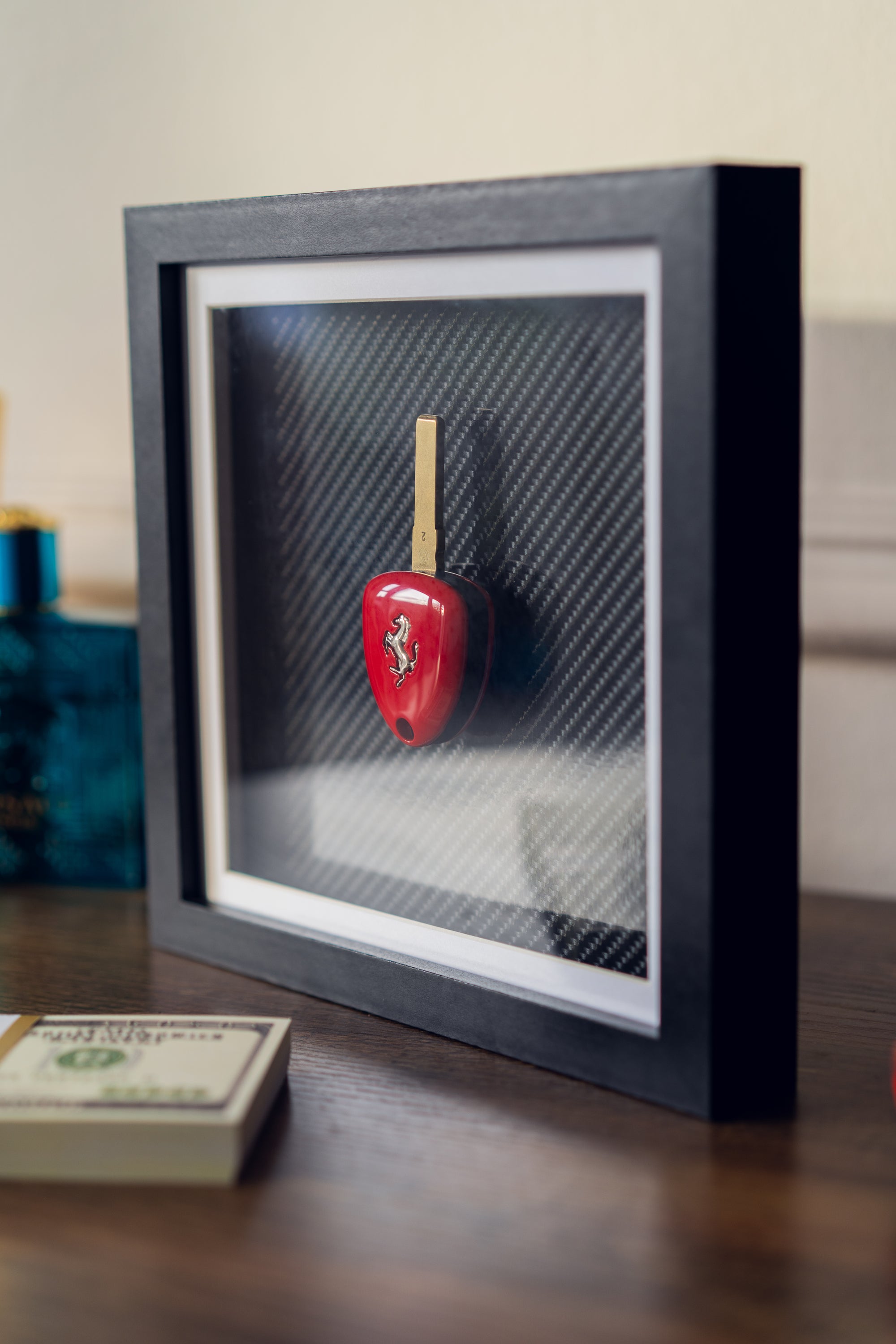'Carbon Luxury' - Ferrari (Slim Frame) Carta Verde