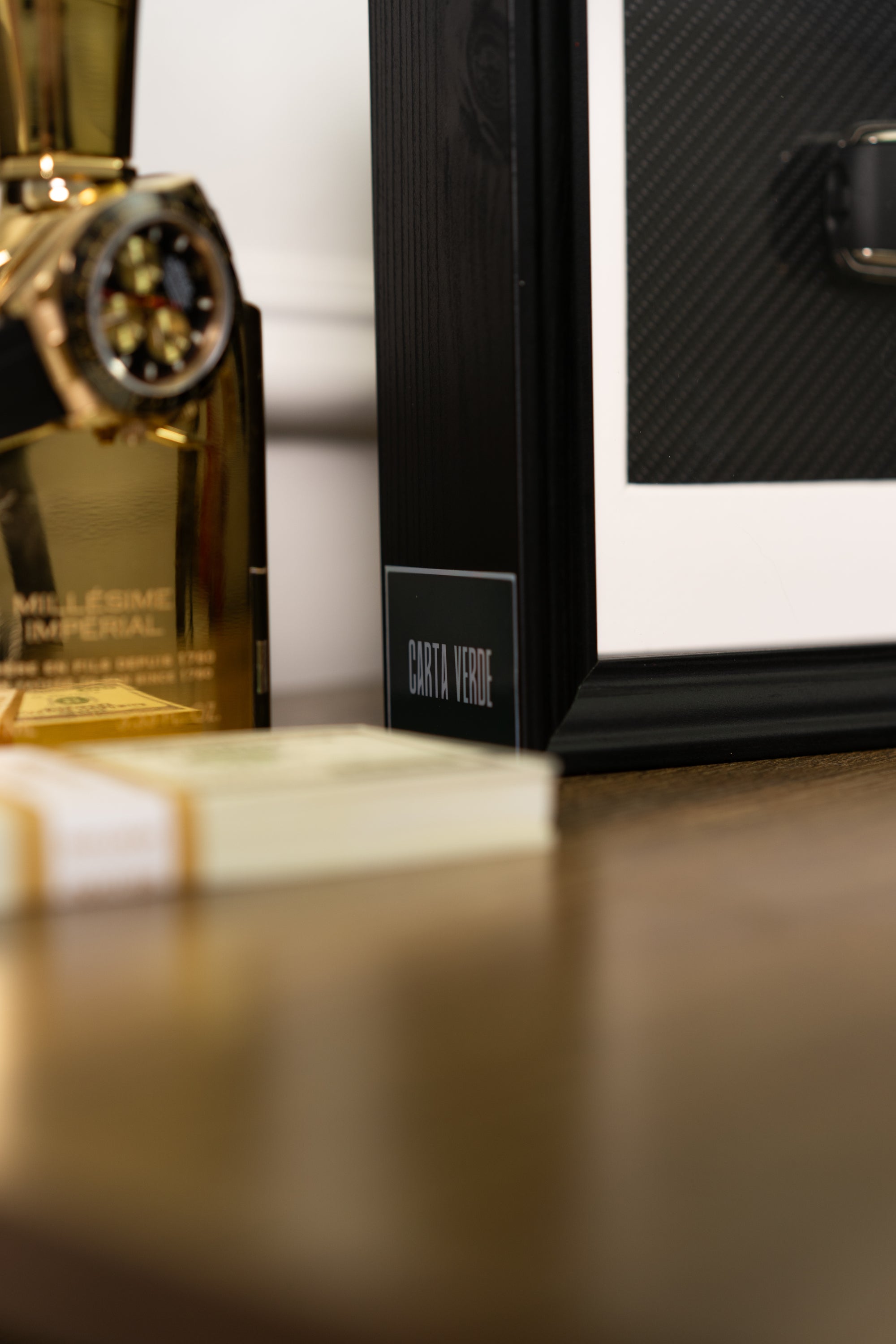 'Carbon Luxury' - Bentley Carta Verde