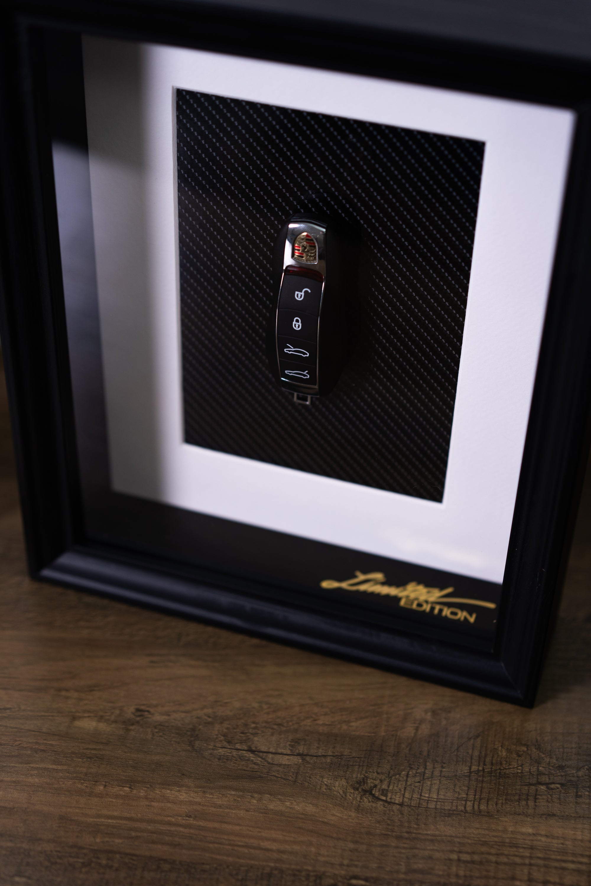 'Carbon Luxury' - Porsche Carta Verde
