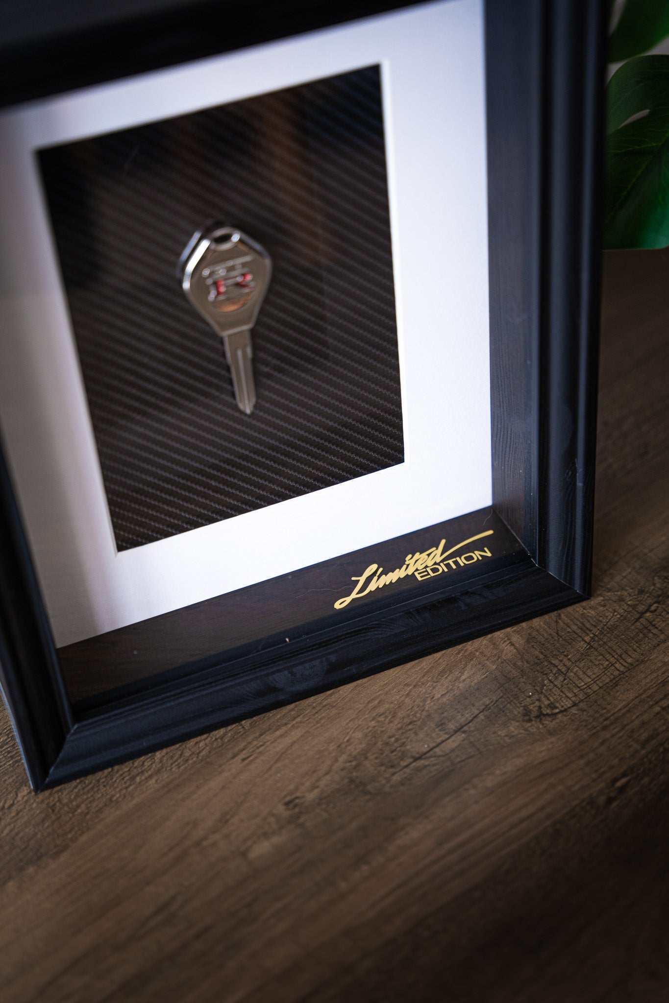 'Carbon Luxury' - Nissan GTR Carta Verde