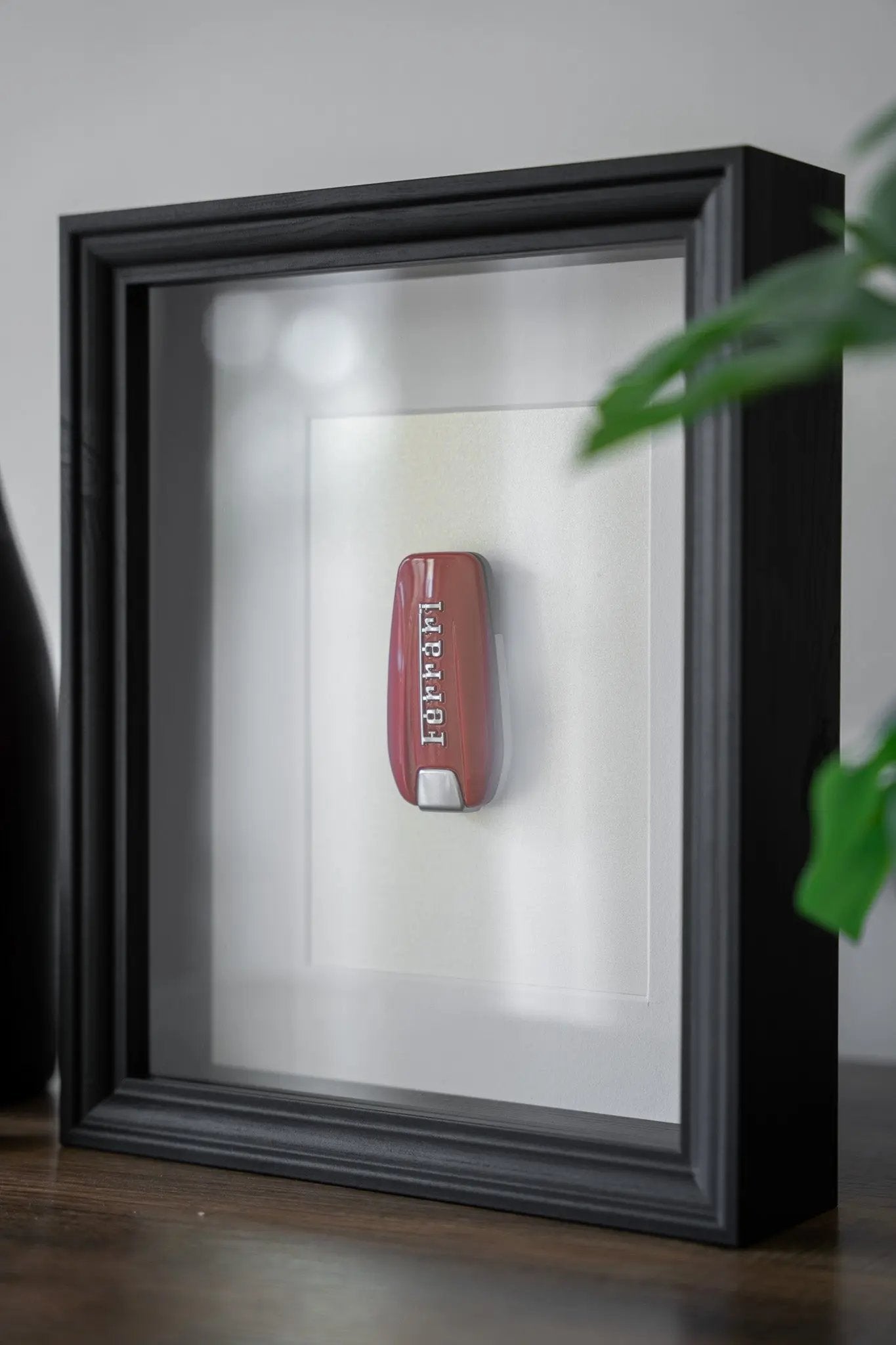 'Carbon Luxury' - Ferrari Carta Verde