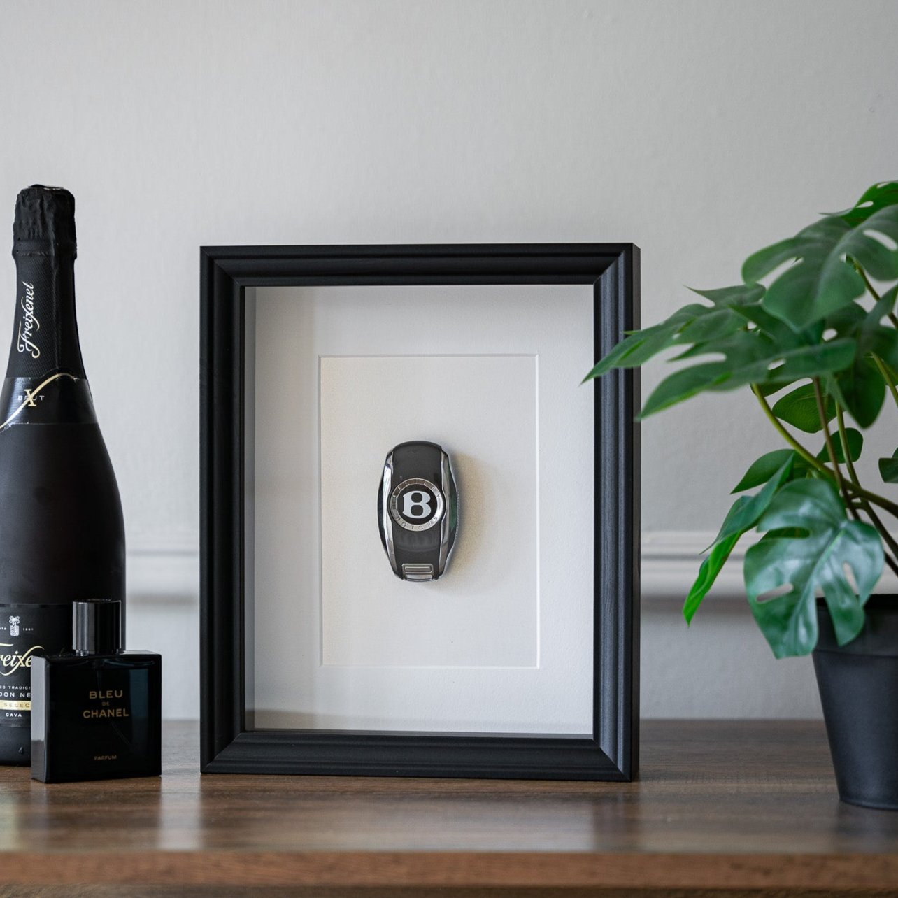 'Carbon Luxury' - Bentley (NEW) Carta Verde