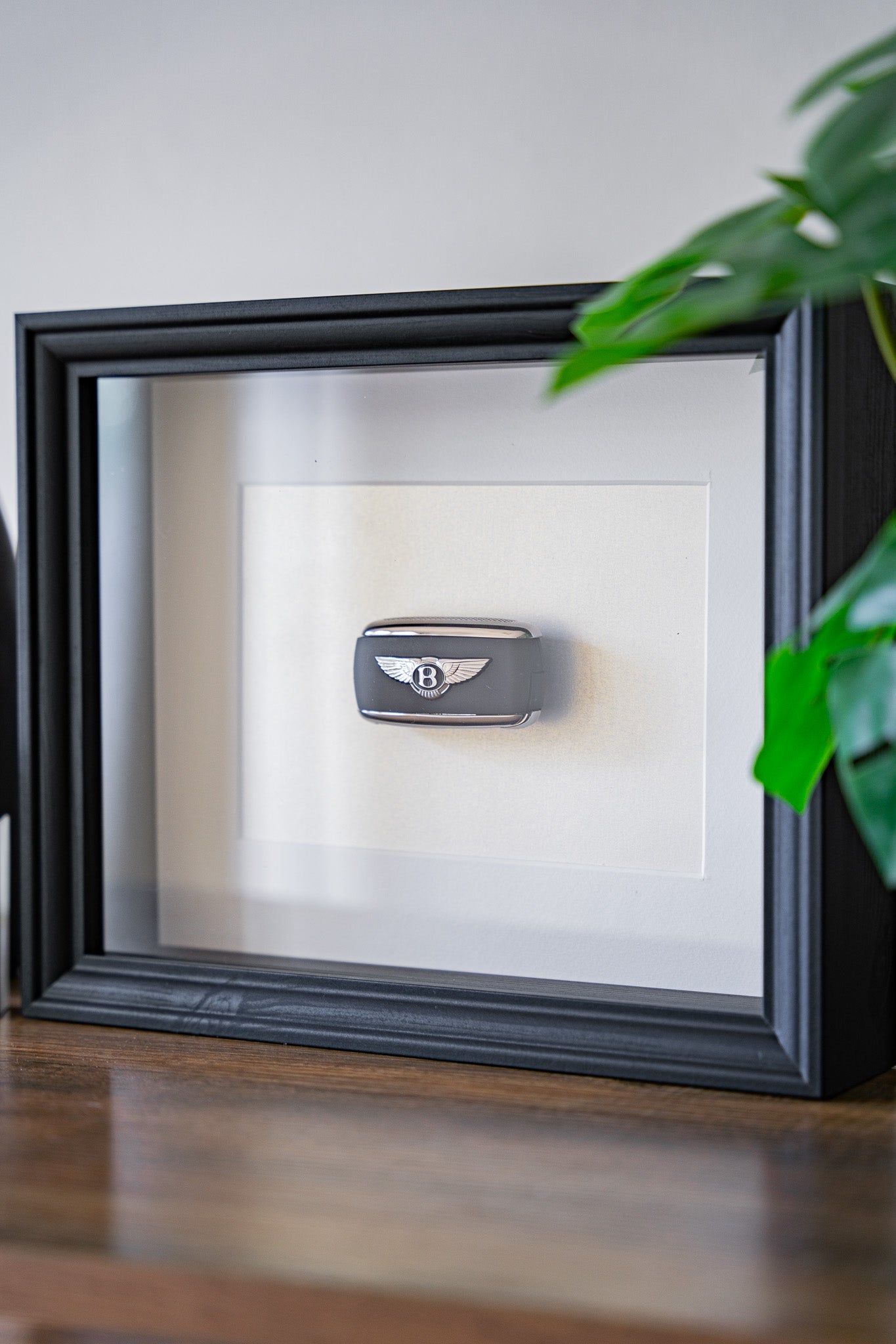 'Carbon Luxury' - Bentley Carta Verde