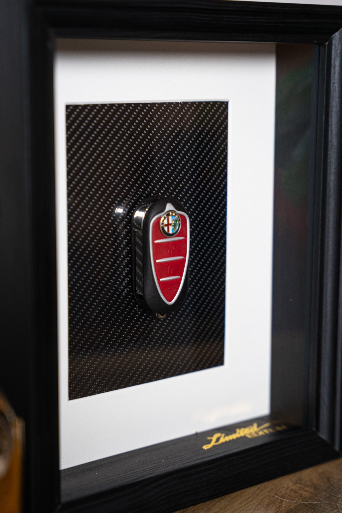 'Carbon Luxury' - Alfa Romeo Carta Verde