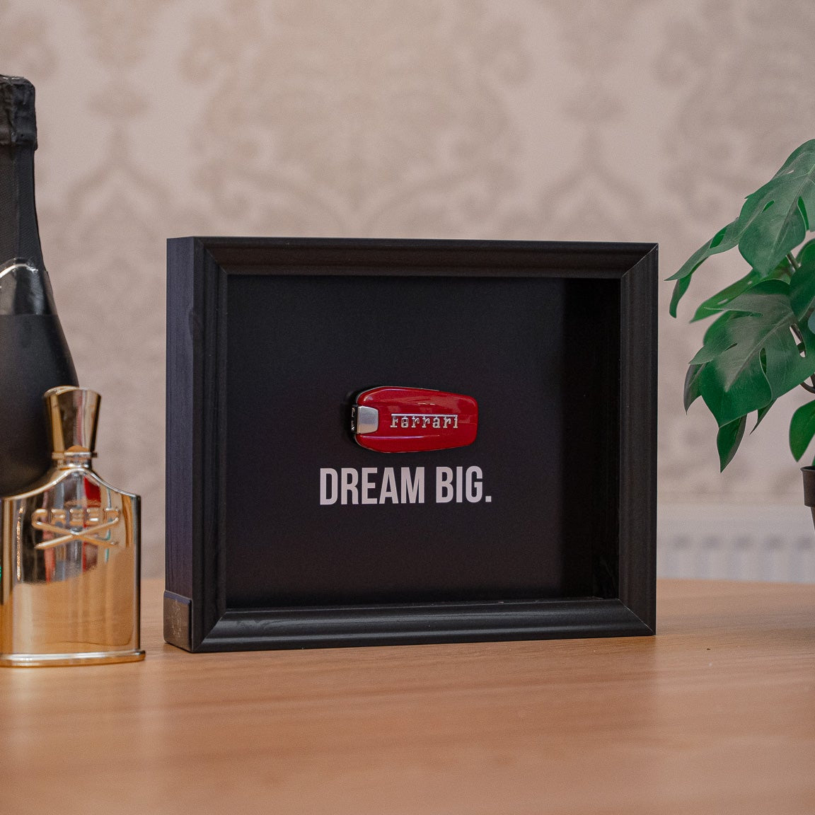 'DREAM BIG.' ✦